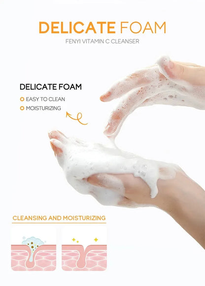 Limpiador facial vitamina C con espuma cremosa y textura suave