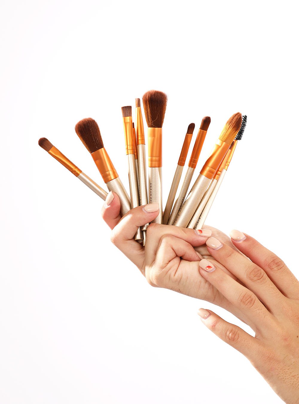Versatile makeup brush collection for flawless application - Colección versátil de brochas para aplicación perfecta